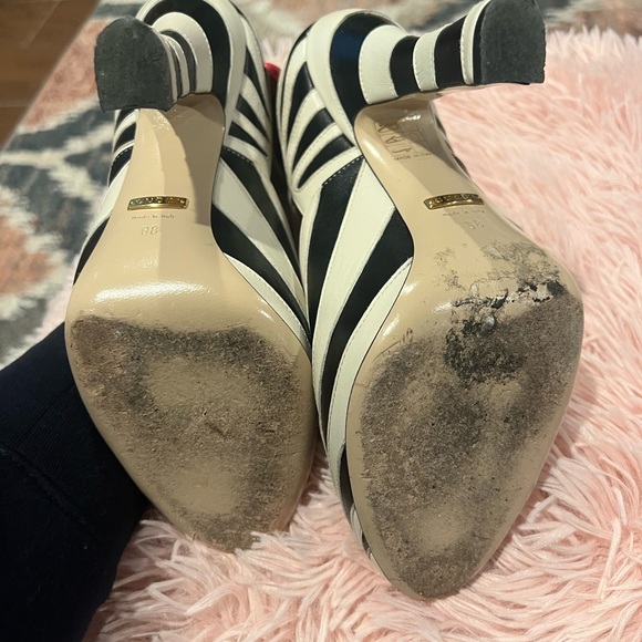 Gucci Round Toe Ankle Strap Heel Pumps Shoes Zebra Snake Mary Jane - Picture 2 of 5